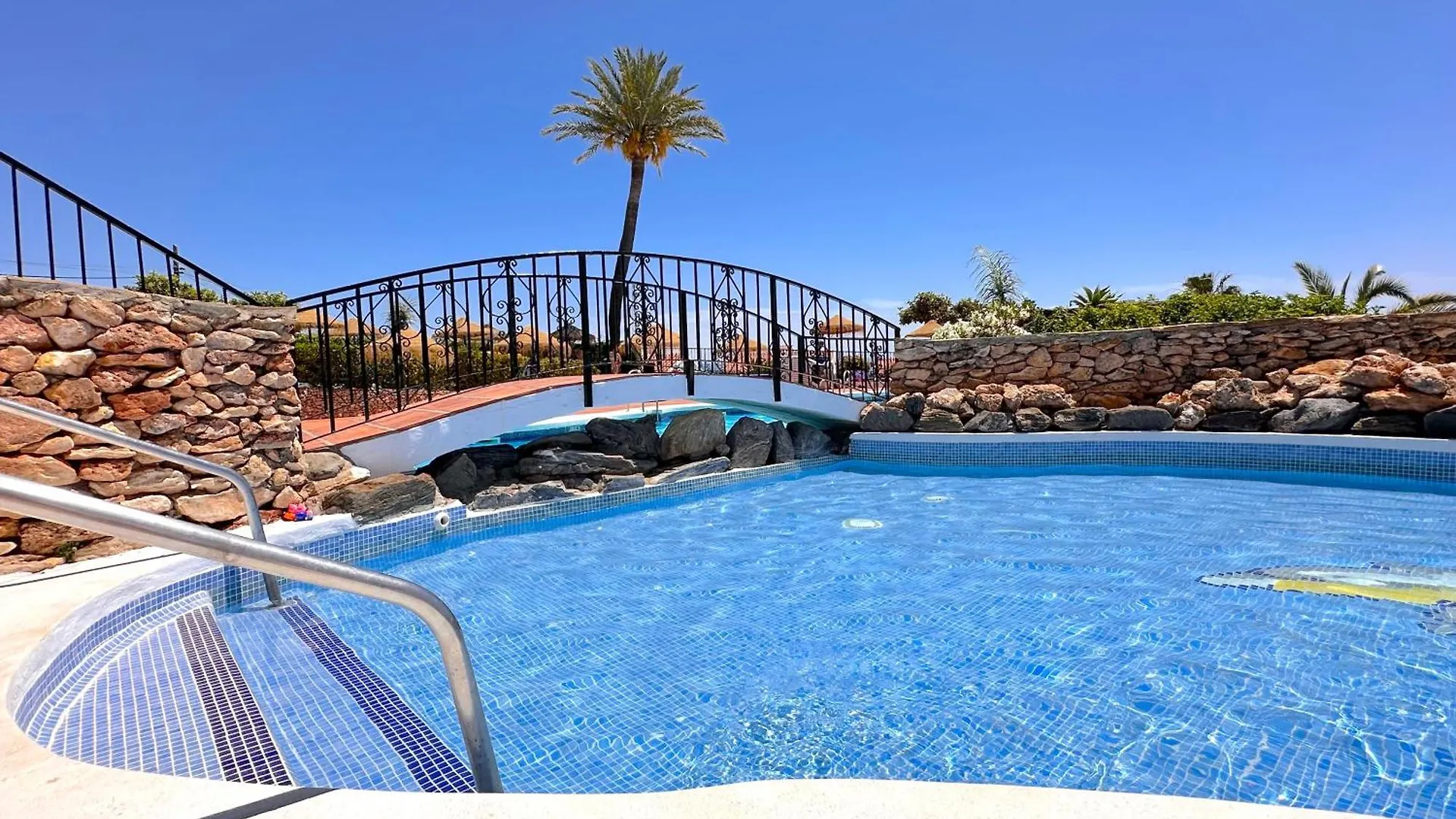 Apartment Los Naranjos 11B Capistrano Casasol Nerja Spain